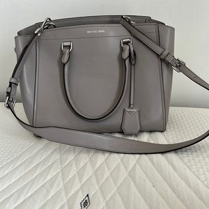 Michael Kors Medium Selma Saffiano Bag